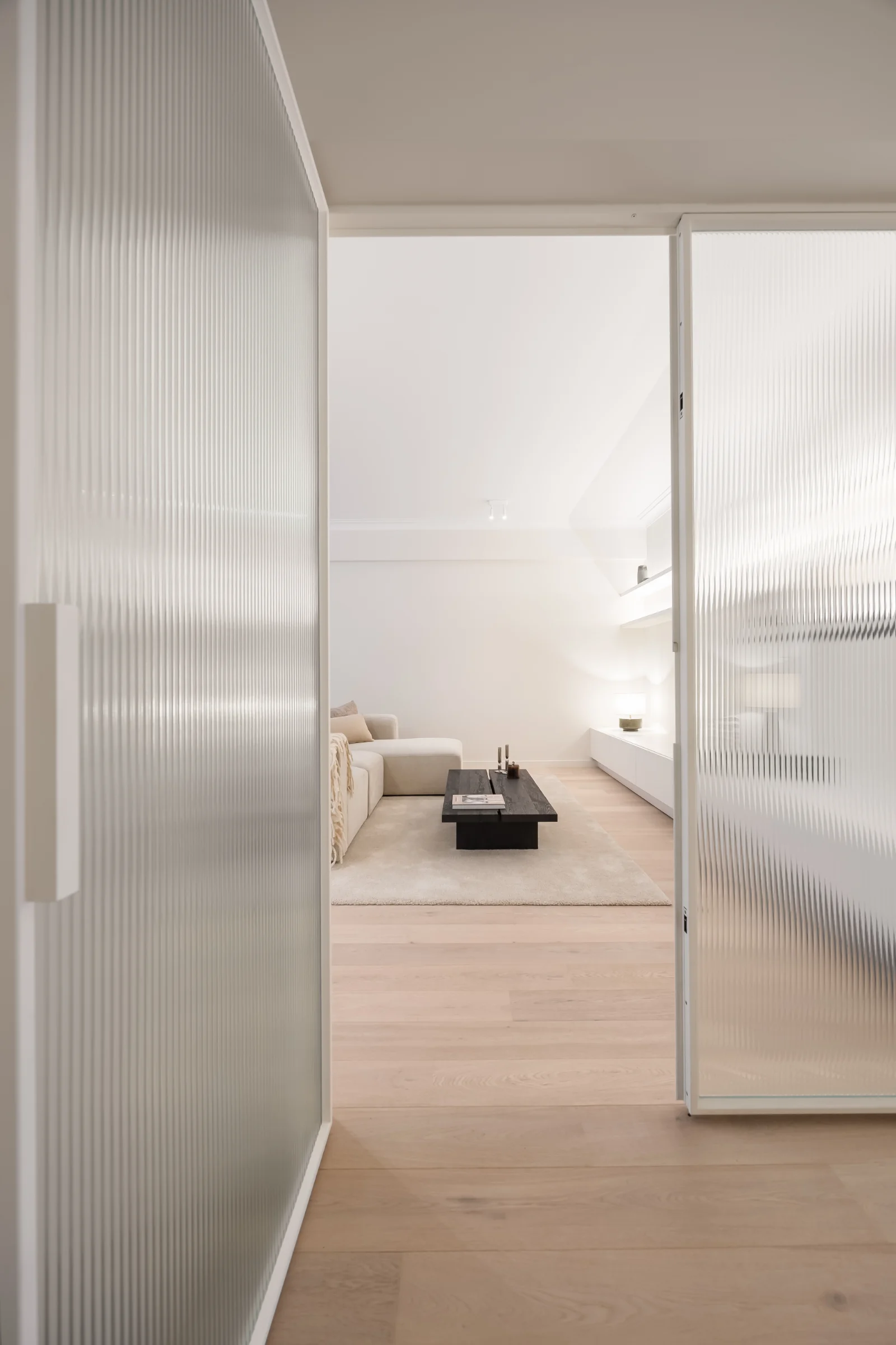 Ribbelglas en staal